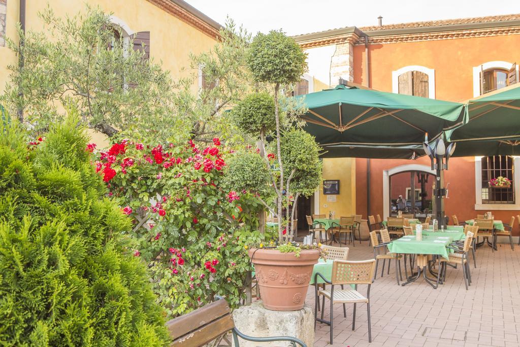 Hotel Antichi Cortili دوسّوبونو المظهر الخارجي الصورة