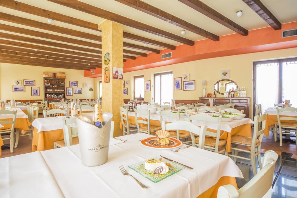 Hotel Antichi Cortili دوسّوبونو المظهر الخارجي الصورة