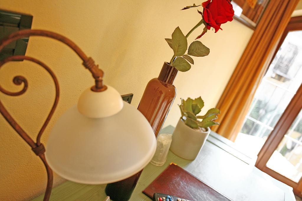 Hotel Antichi Cortili دوسّوبونو المظهر الخارجي الصورة