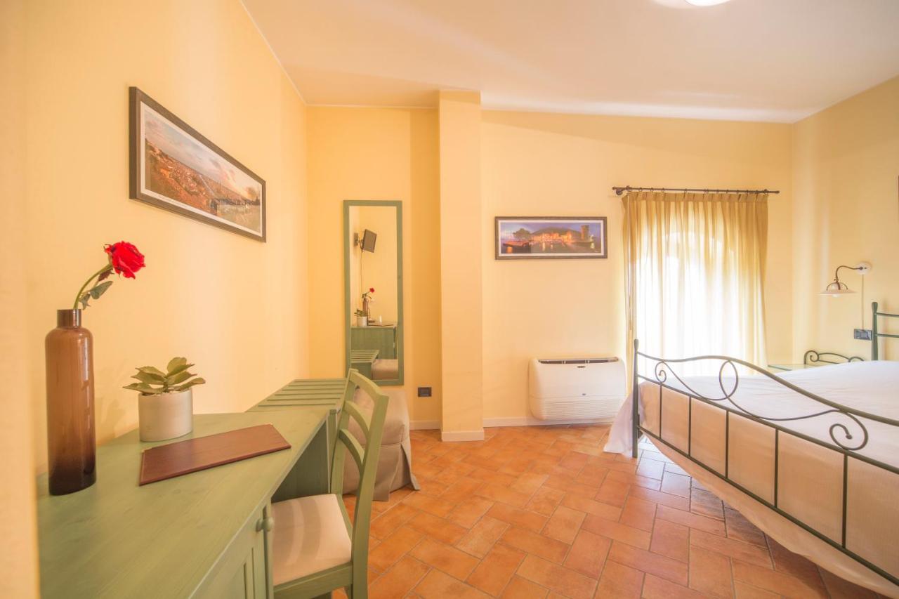 Hotel Antichi Cortili دوسّوبونو المظهر الخارجي الصورة